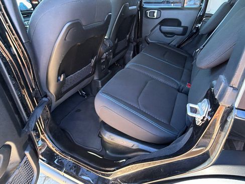 Used 2025 Jeep Wrangler Unlimited Rubicon 4xe w/ Convenience Group image 23