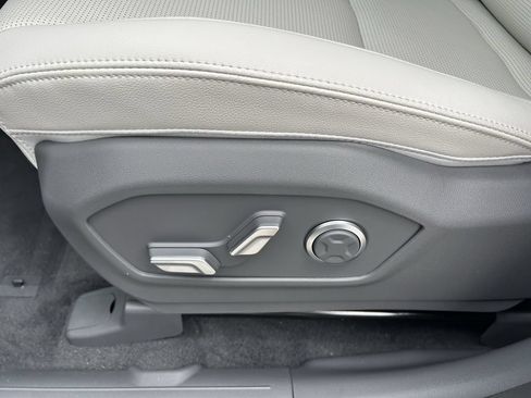 New 2027 Hyundai Santa Fe Limited FWD image 25