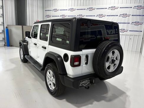 Used 2021 Jeep Wrangler Unlimited Sport AWD/4WD image 5