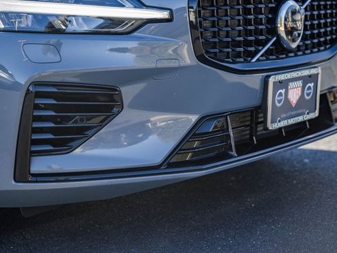 Used 2023 Volvo S60 T8 Plus image 11