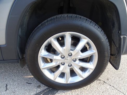 Used 2015 Jeep Cherokee 4WD Limited w/ Luxury Group w/ Luxury Group image 47