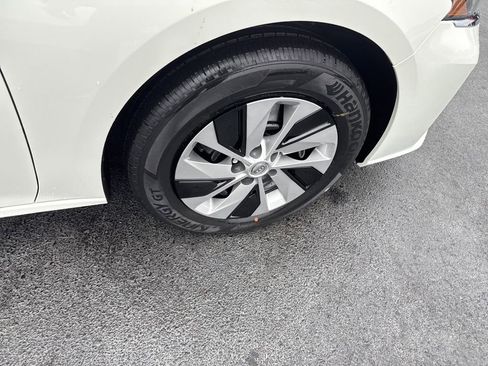 New 2025 Nissan Altima 2.5 S image 22