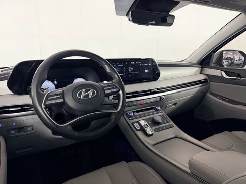 Used 2024 Hyundai Palisade SEL FWD image 15