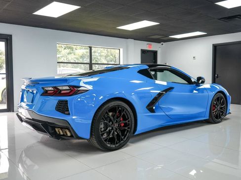 Used 2025 Chevrolet Corvette Stingray Coupe w/ 1LT RWD image 5