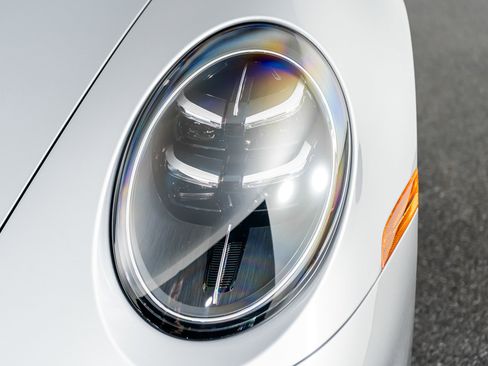 Used 2025 Porsche 911 Carrera S w/ Premium Package image 19