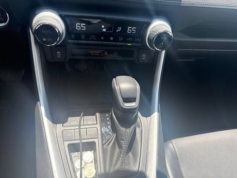Used 2022 Toyota RAV4 XLE Premium FWD image 25