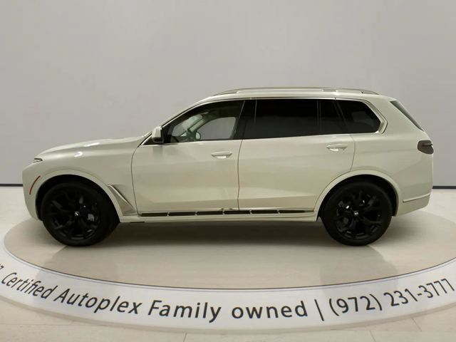 Used 2026 BMW X7 xDrive40i w/ Premium Package AWD/4WD image 2