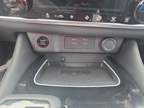 New 2026 Nissan Rogue Platinum AWD/4WD image 26