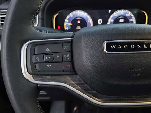 Used 2024 Jeep Wagoneer Series II w/ Flexible Seating Group image 30