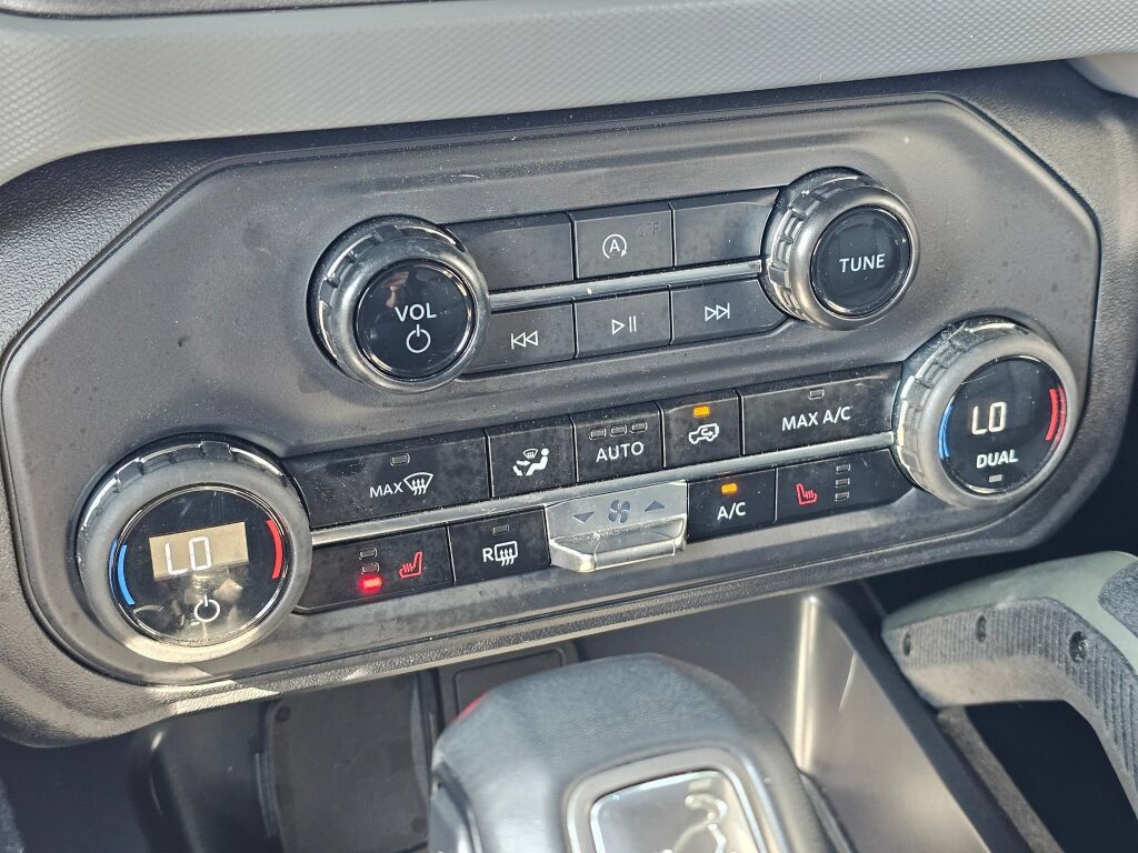 Used 2024 Ford Bronco Everglades AWD/4WD image 28