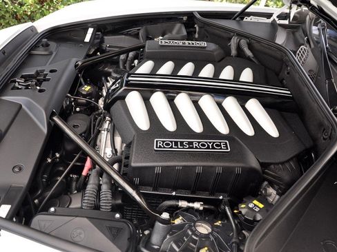 Used 2014 Rolls-Royce Wraith image 8