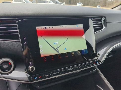 Used 2024 Jeep Wagoneer Base w/ Convenience Group I image 24