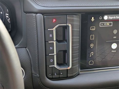 Used 2024 GMC Yukon Denali w/ Max Trailering Package image 25