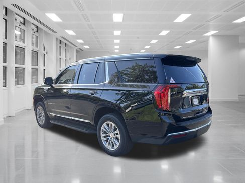 Certified 2024 GMC Yukon SLT w/ SLT Premium Package AWD/4WD image 7