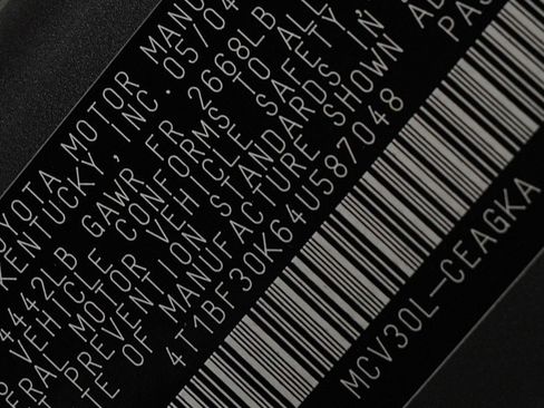 Used 2004 Toyota Camry XLE FWD image 27