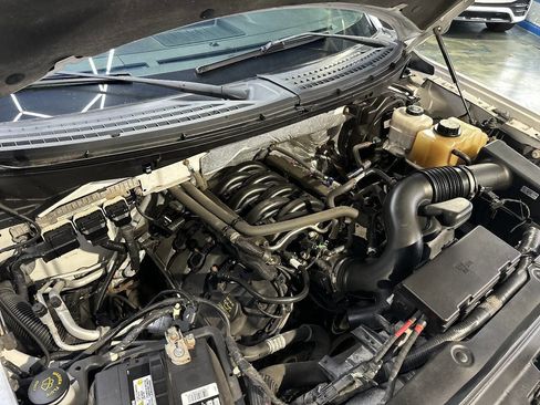 Used 2013 Ford F150 XLT w/ Luxury Equipment Group image 27