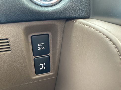 Used 2022 Lexus GX 460 Luxury w/ Accessory Package AWD/4WD image 29