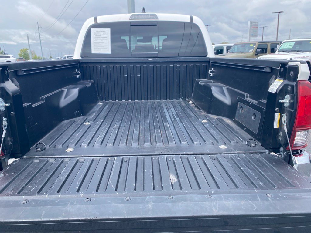 Used 2023 Toyota Tacoma SR5 RWD image 32