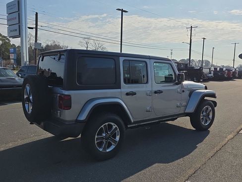 Used 2019 Jeep Wrangler Unlimited Sahara w/ Dual Top Group image 6