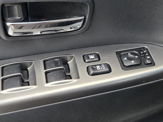 Used 2021 Mitsubishi Outlander Sport SE FWD image 33