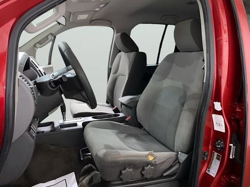 Used 2013 Nissan Xterra S image 10