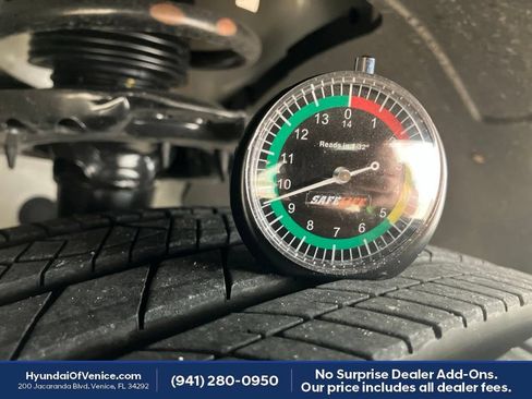 Used 2025 Hyundai Palisade SEL FWD image 9