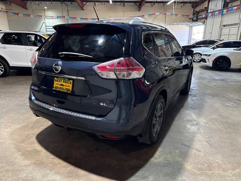 Used 2016 Nissan Rogue SL w/ SL Premium Package FWD image 4
