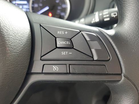 Used 2023 Nissan Kicks S image 23