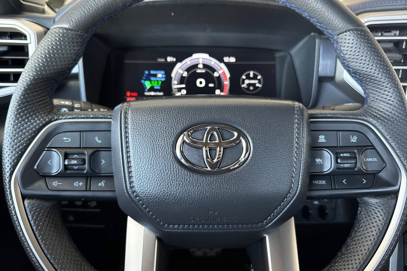 Certified 2026 Toyota Tundra Platinum w/ TRD Off-Road Package AWD/4WD image 21