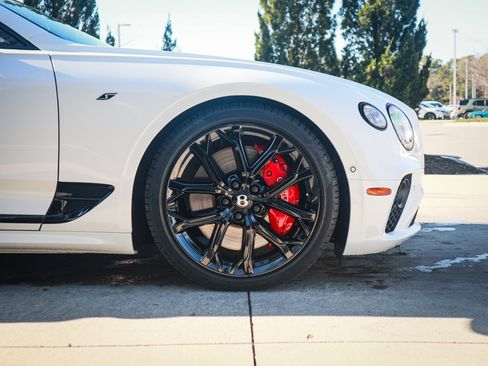 Used 2024 Bentley Continental GT S image 14