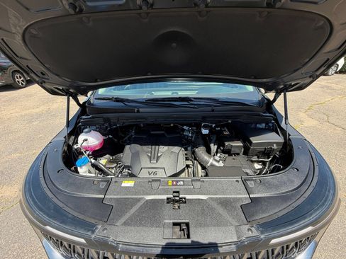 Used 2026 Kia Carnival FWD image 33