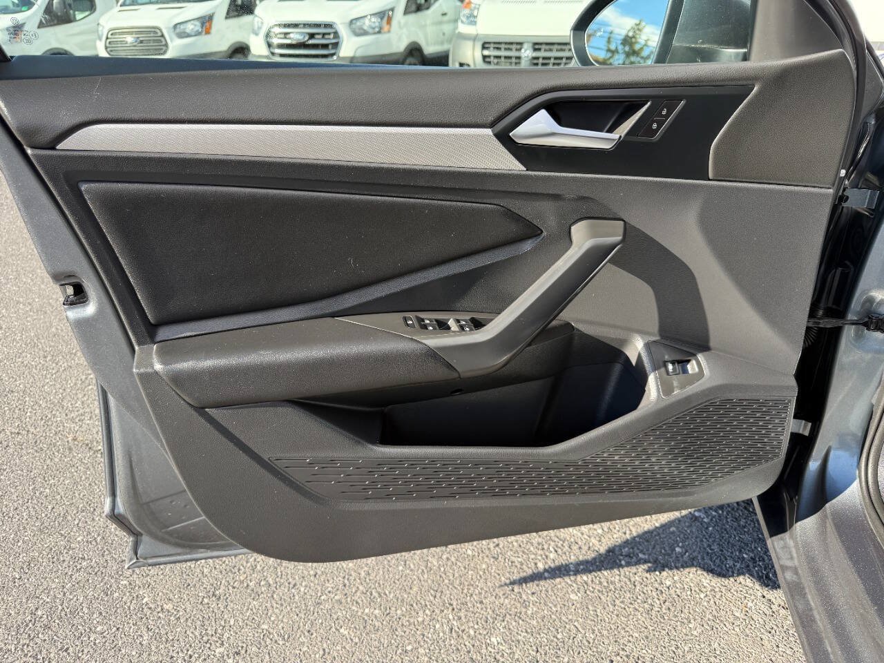 Used 2019 Volkswagen Jetta SE FWD image 11
