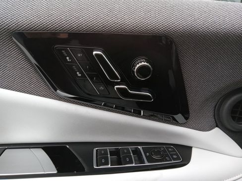 New 2026 Cadillac Optiq Sport 1 image 10