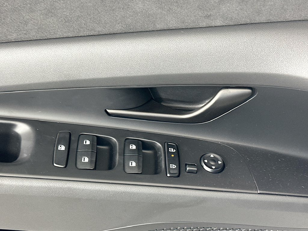 New 2026 Hyundai Elantra N FWD image 19