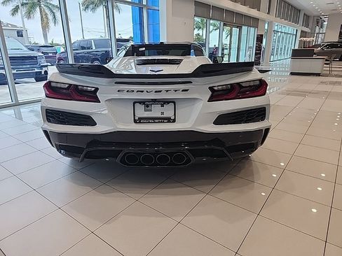 Used 2023 Chevrolet Corvette Z06 image 17