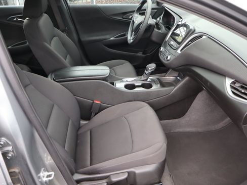 Used 2024 Chevrolet Malibu LT FWD image 37