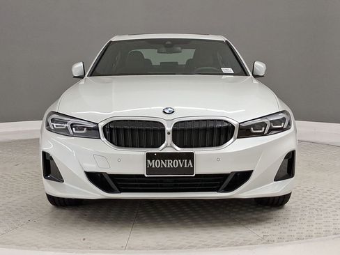 Used 2026 BMW 330i Sedan w/ Convenience Package RWD image 6