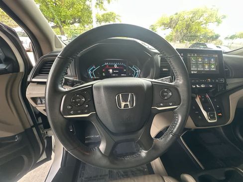 Used 2023 Honda Odyssey EX-L image 15
