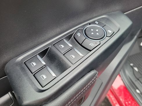 New 2025 Ford Ranger Lariat w/ Black Appearance Package image 17