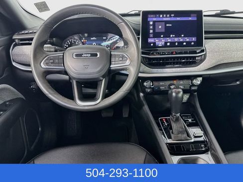 Used 2024 Jeep Compass Latitude AWD/4WD image 22