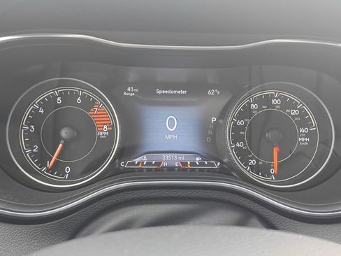 Used 2020 Jeep Cherokee Limited AWD/4WD image 11