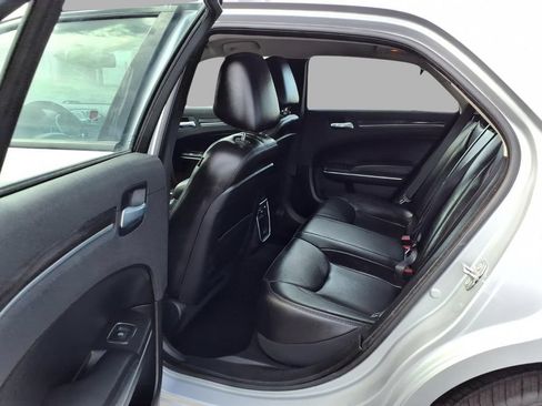 Used 2021 Chrysler 300 Touring L RWD image 26
