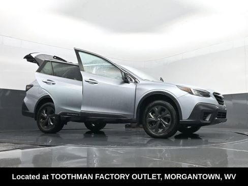 Used 2020 Subaru Outback Onyx Edition XT AWD/4WD image 35
