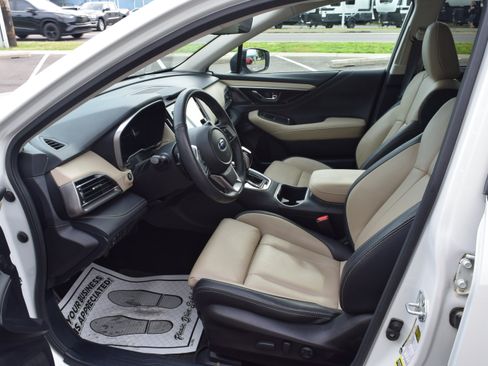 Used 2025 Subaru Outback Limited XT AWD/4WD image 13