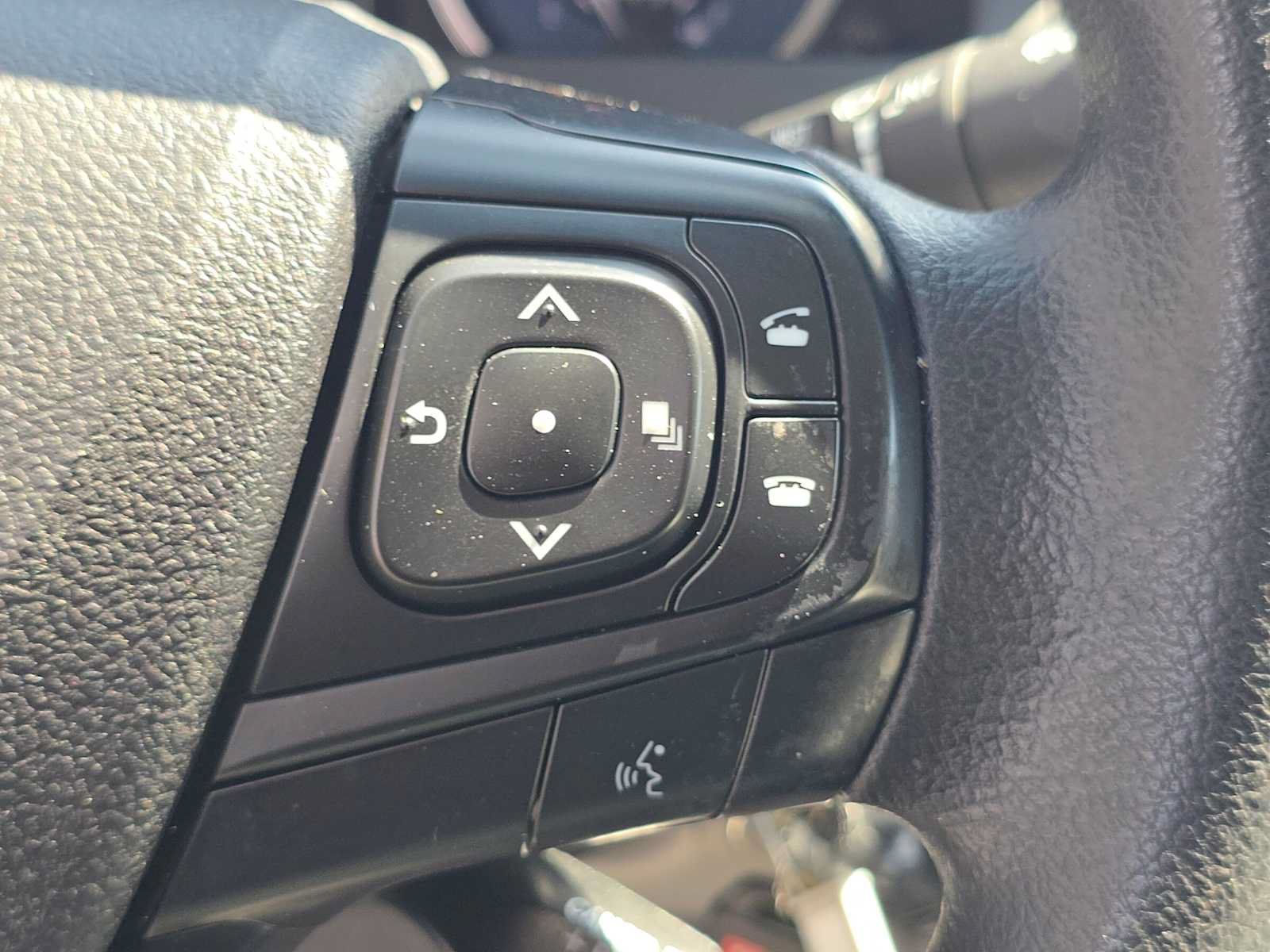 Used 2017 Toyota Camry LE FWD image 28