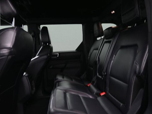 Used 2025 Ford Bronco Outer Banks image 40