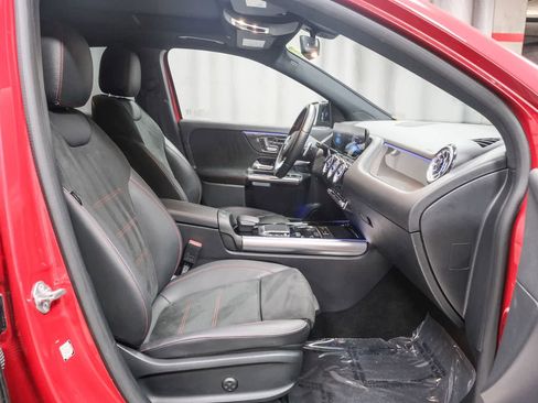 Certified 2022 Mercedes-Benz GLA 250 4MATIC image 19