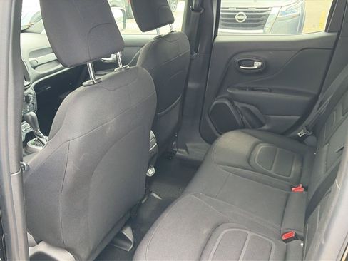 Used 2022 Jeep Renegade Latitude w/ Convenience Group AWD/4WD image 78