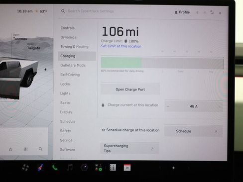 Used 2024 Tesla Cybertruck AWD Crew Cab image 18