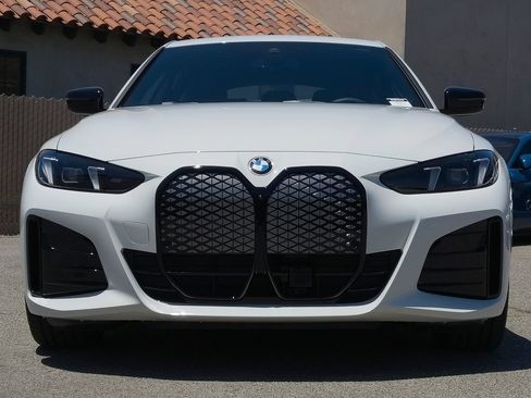 New 2026 BMW i4 eDrive40 w/ M Sport Package RWD image 2